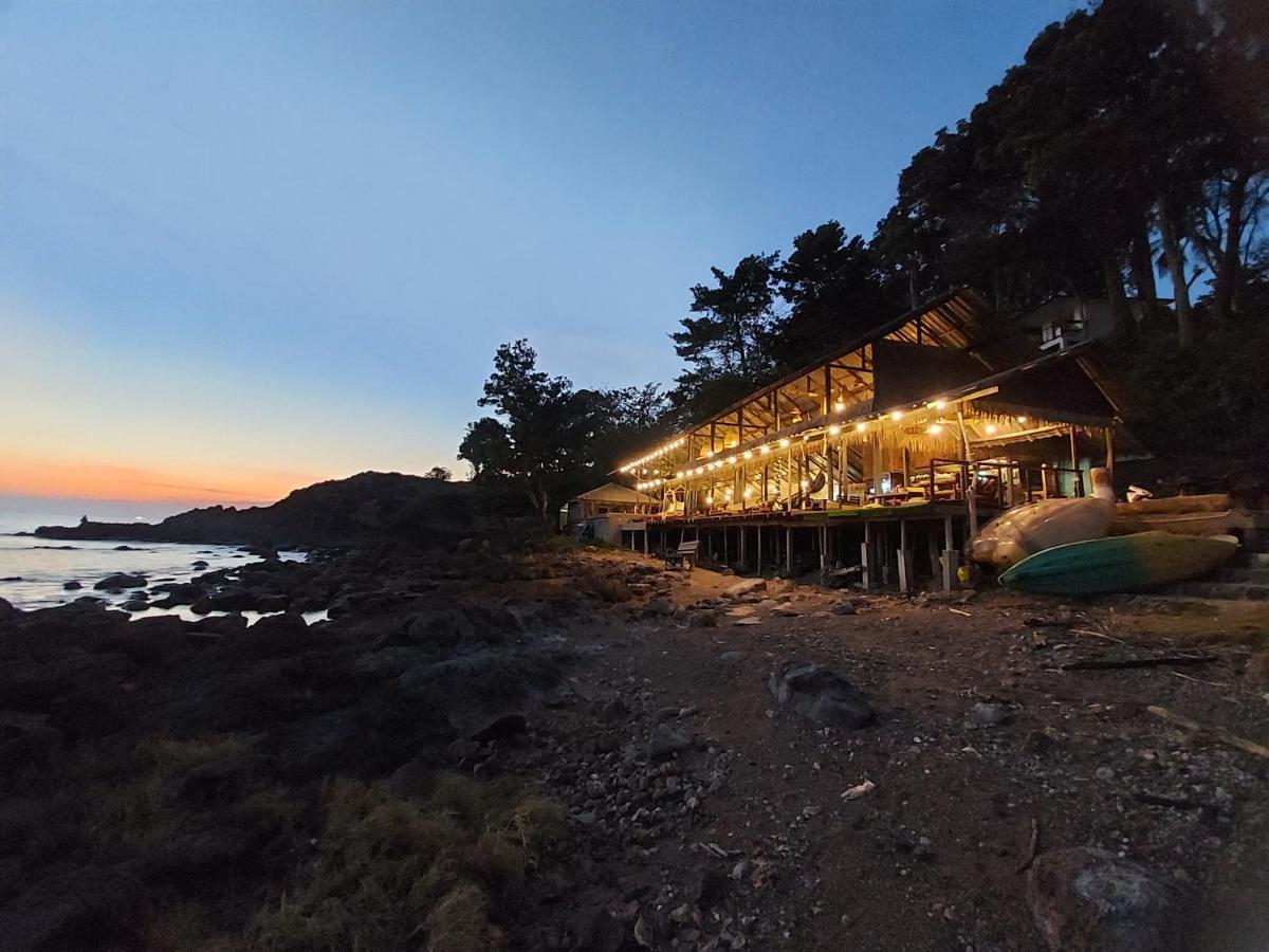 クリフ コテージ チャン島 エクステリア 写真
